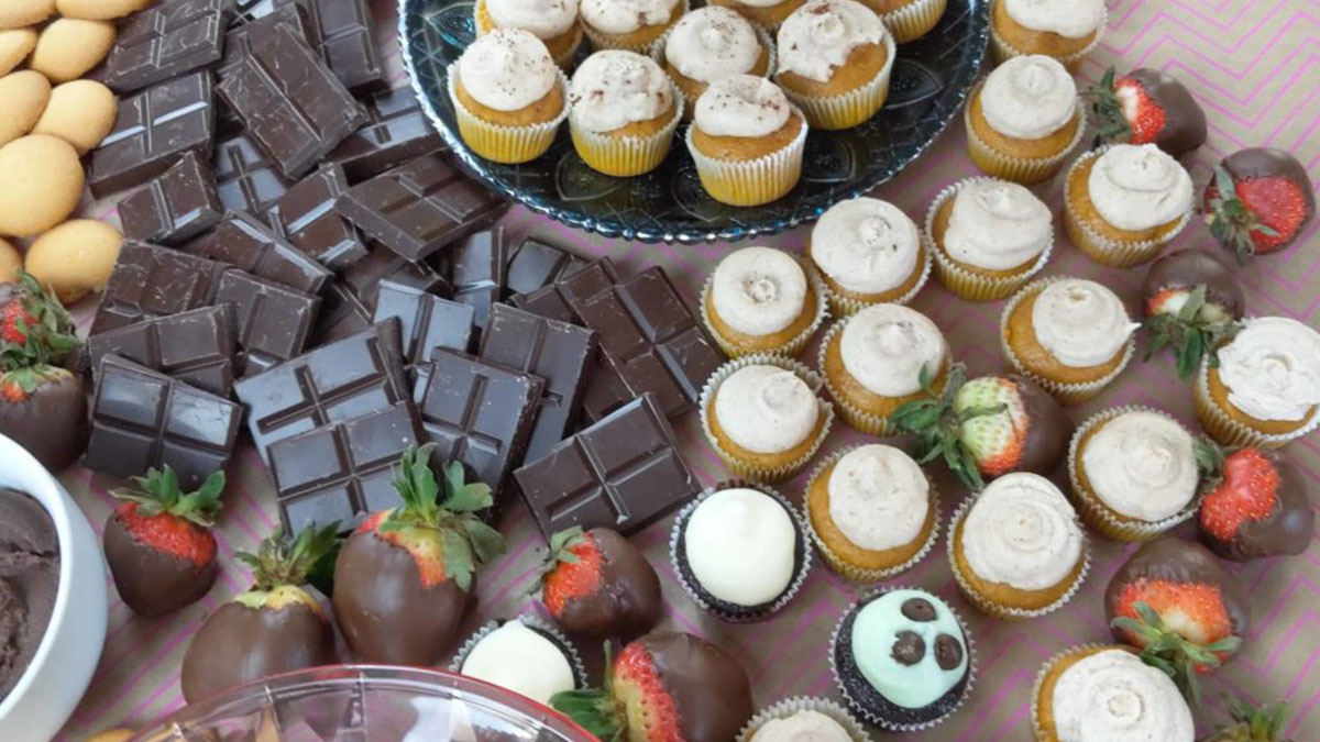 dessert grazing table