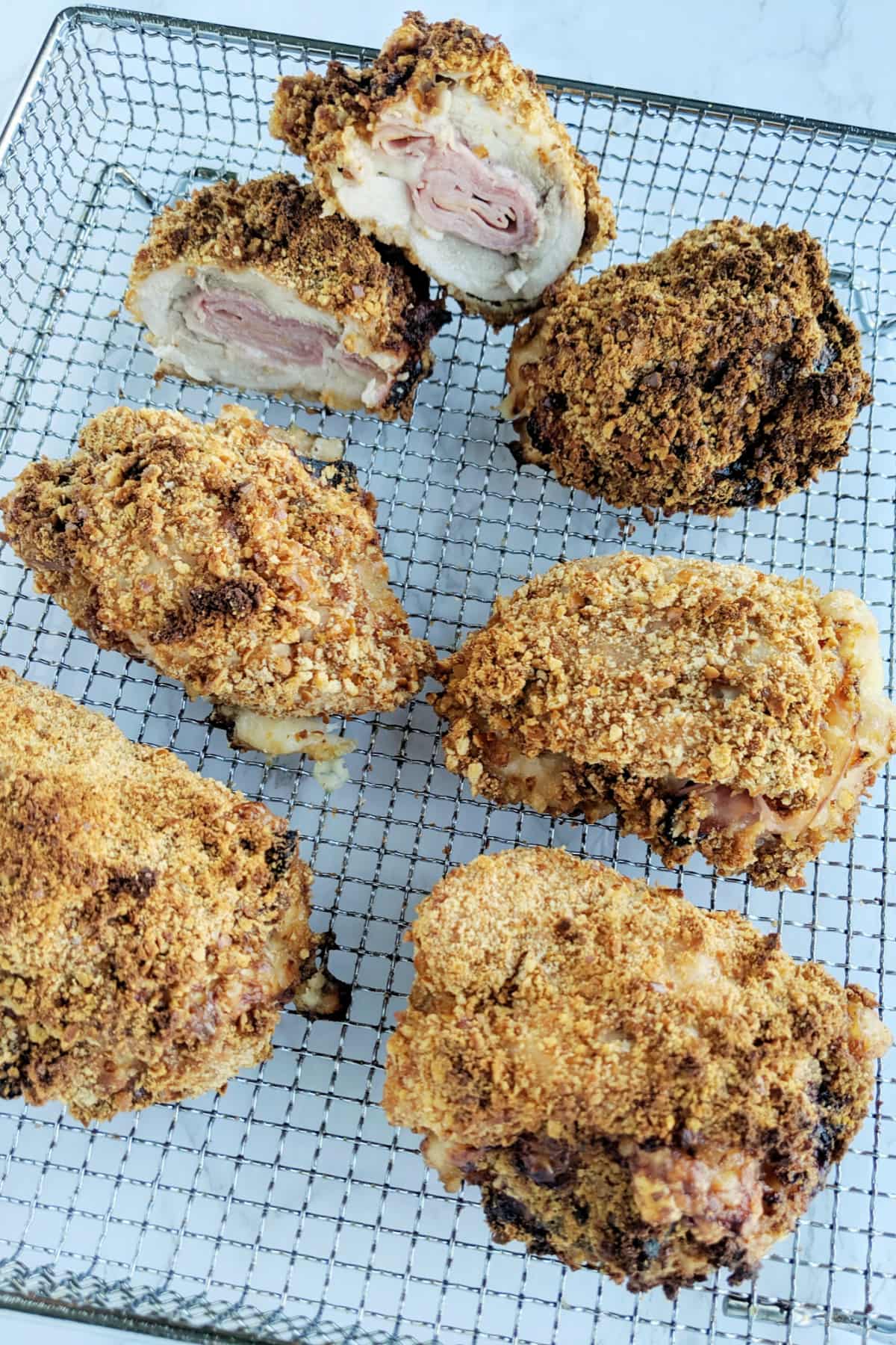 air fryer pretzel chicken cordon bleu