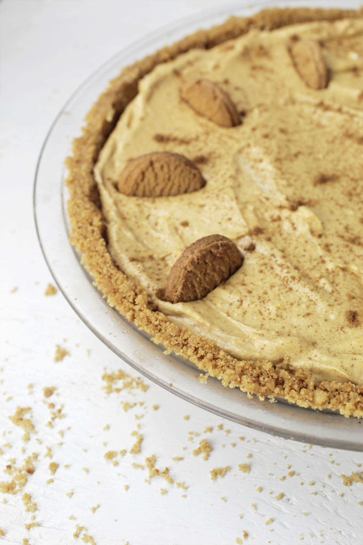 gingersnap crust with pumpkin cheesecake