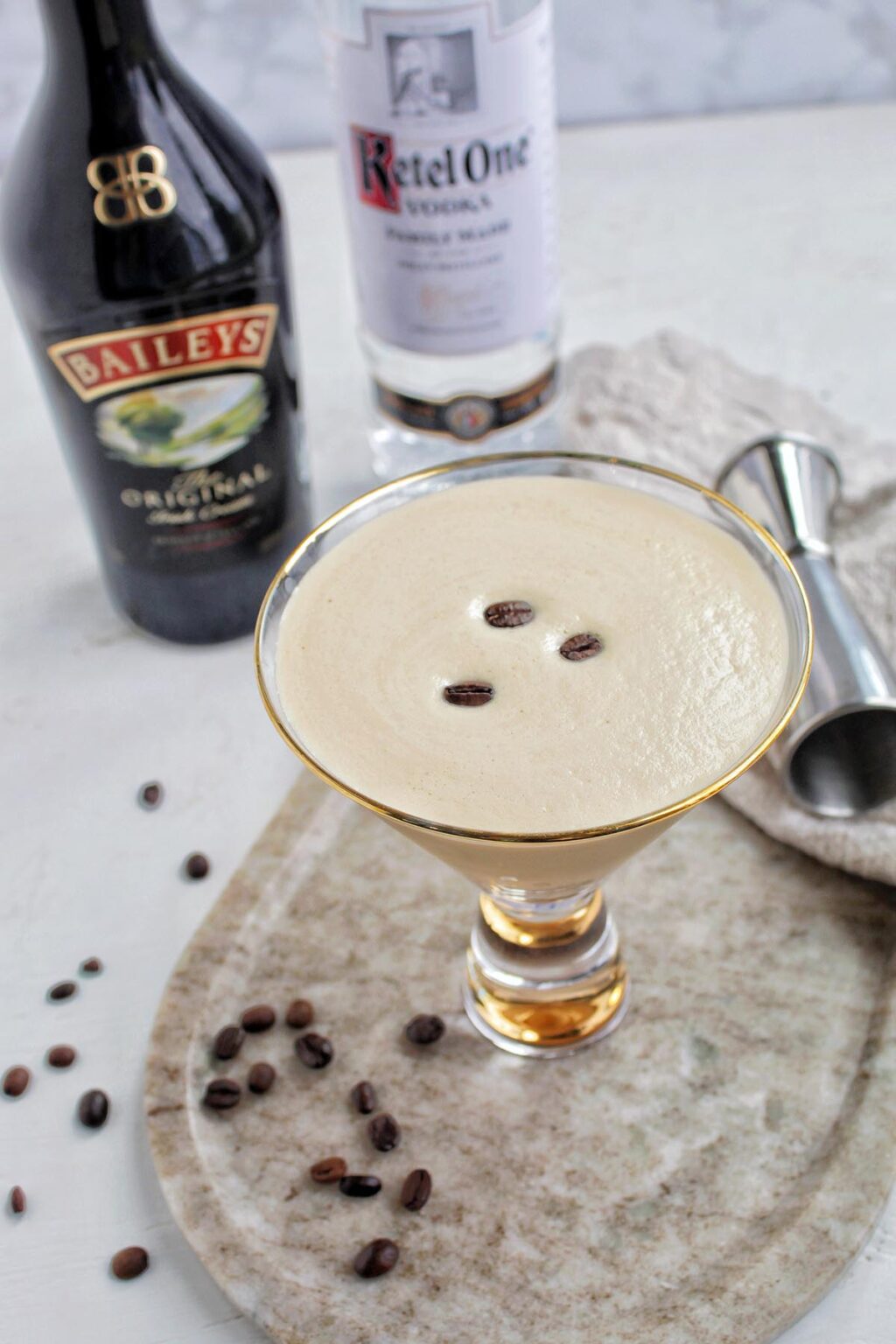 Baileys Espresso Martini (4 Ingredients) Homebody Eats