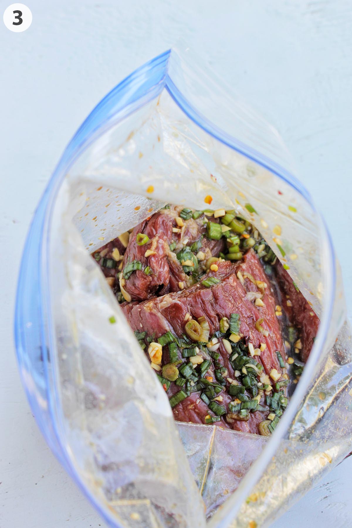 numbered photo showing how to marinate skirt steak.