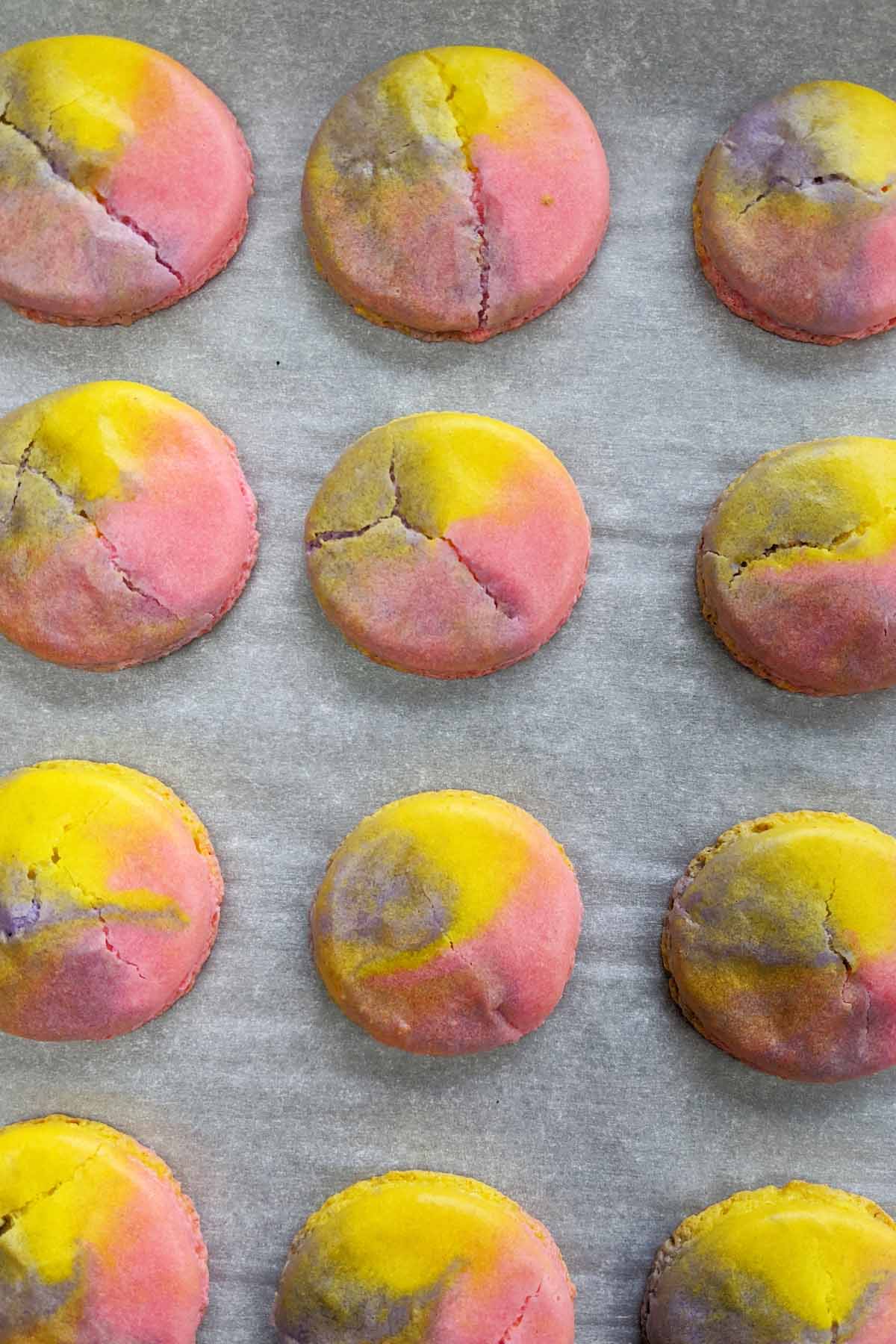 https://homebodyeats.com/wp-content/uploads/2022/12/fix-cracked-macarons.jpg