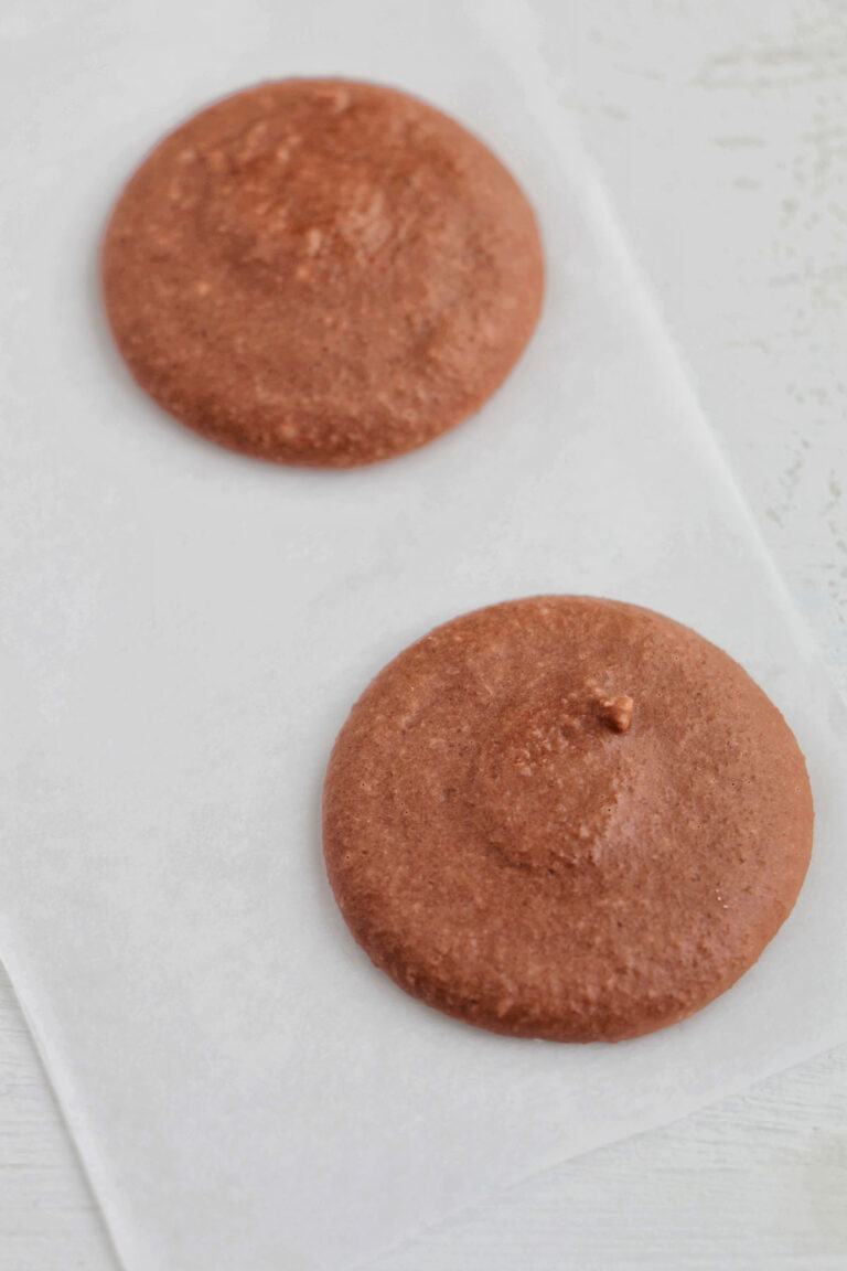 How To Fix Macaron Feet (No Feet, Small, Spread, or Ruffled) Homebody