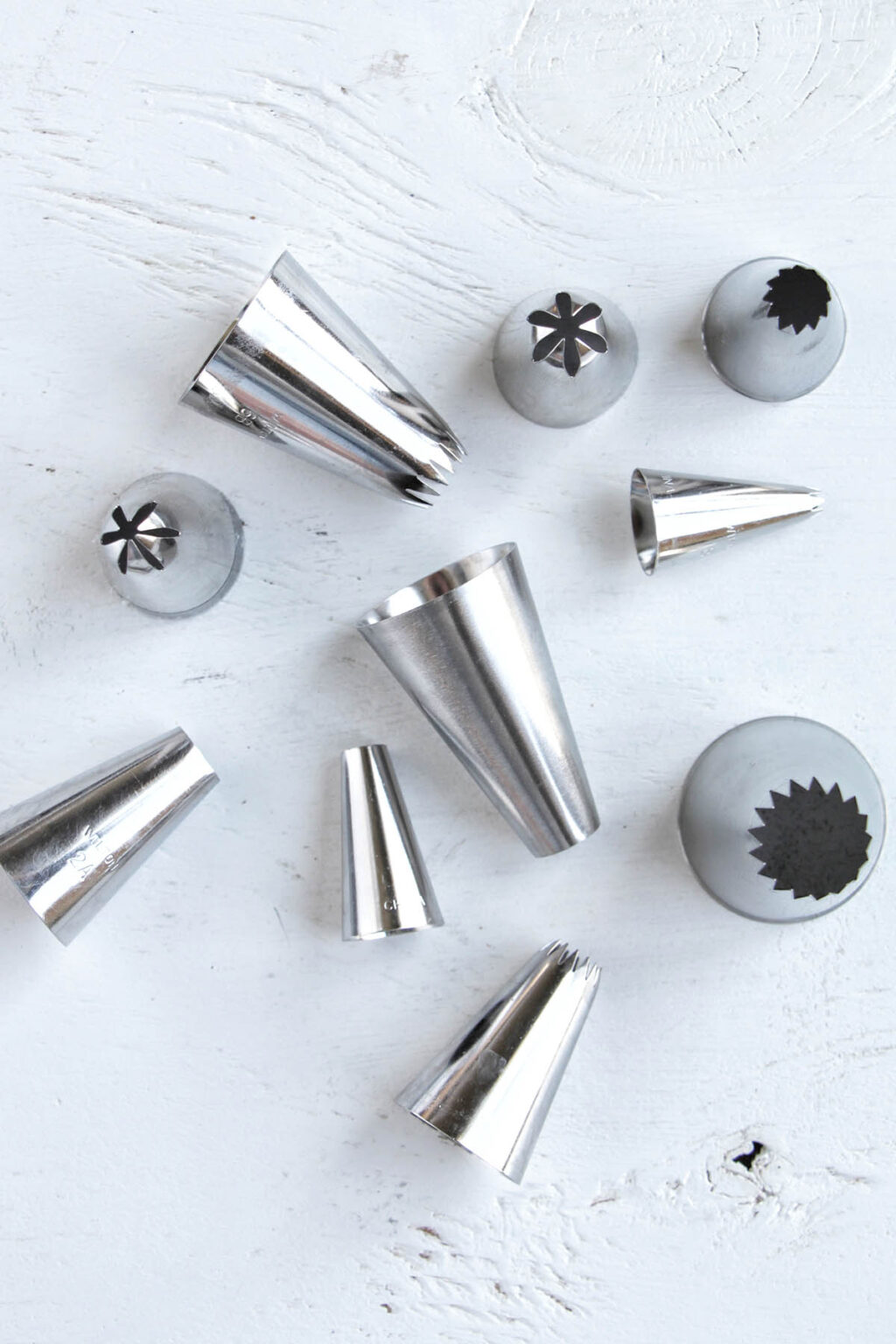 10 Best Macaron Piping Tips Homebody Eats