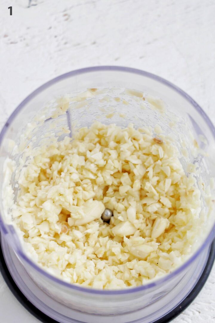 Infused Garlic Oil (2 Ingredients) - Homebody Eats