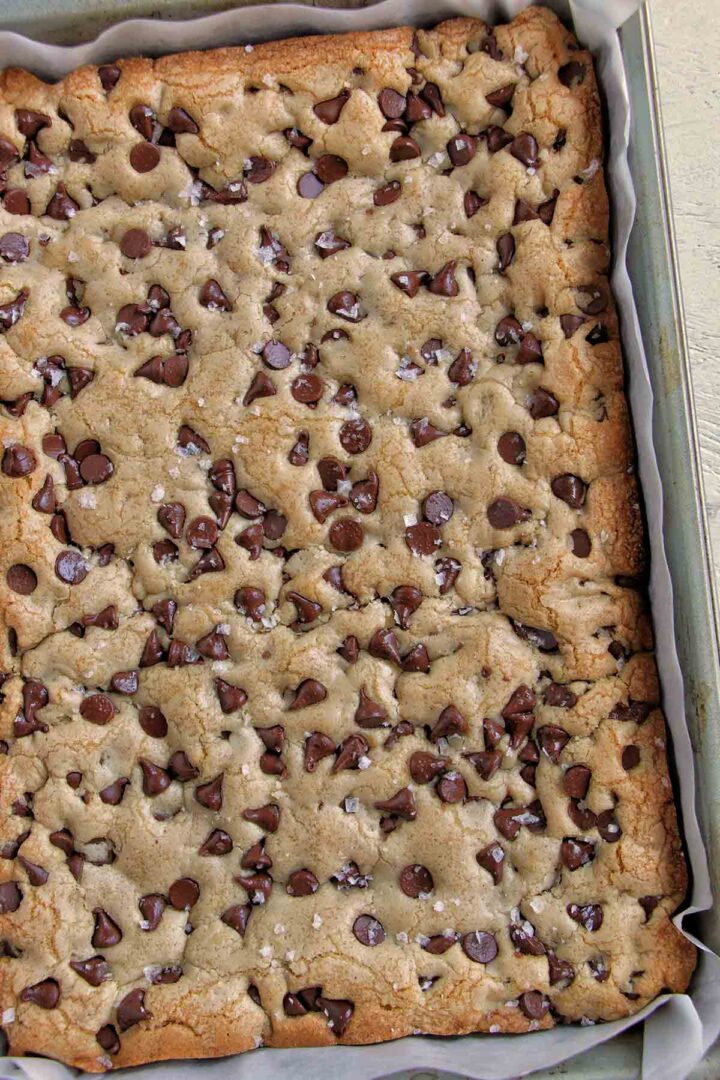 Chocolate chip cookie bars in 9 x 13 pan homebody eats