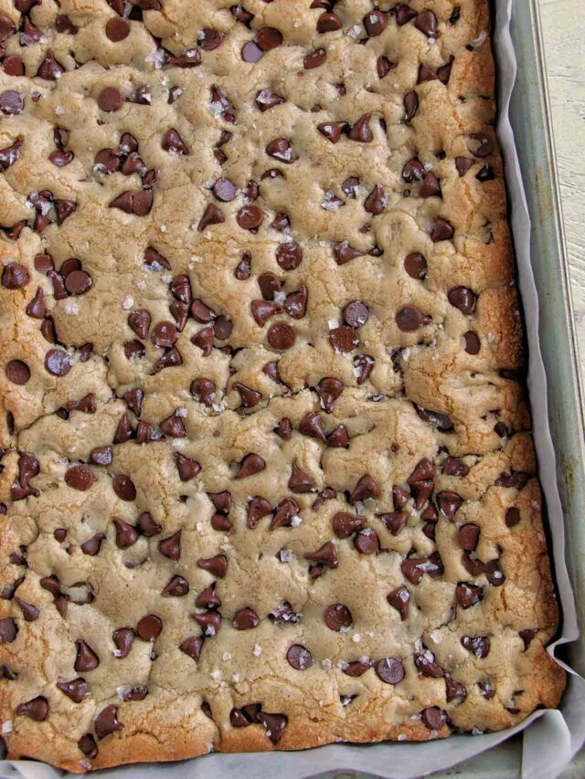 Chocolate Chip Cookie Bars (In 9 x 13 Pan)