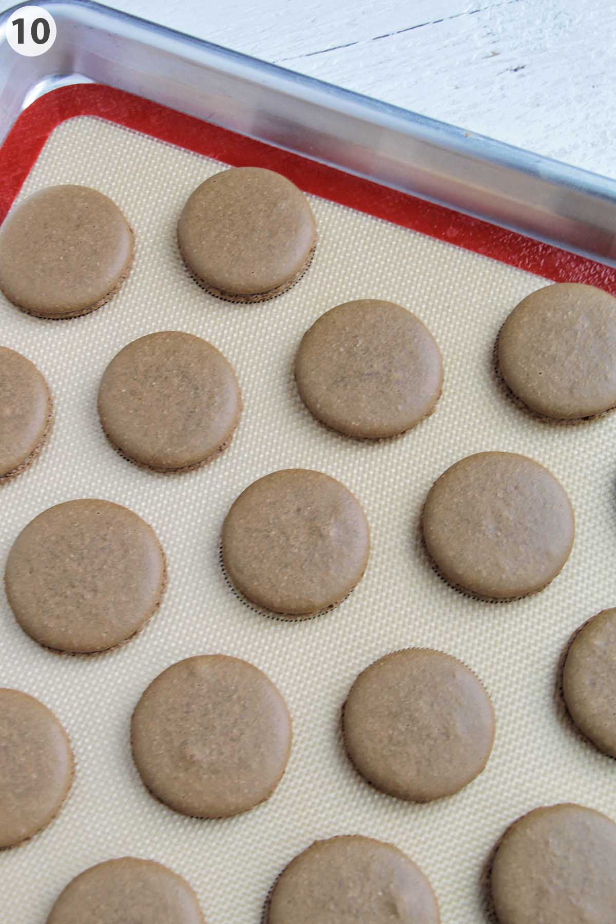 numbered photo showing baked macarons.