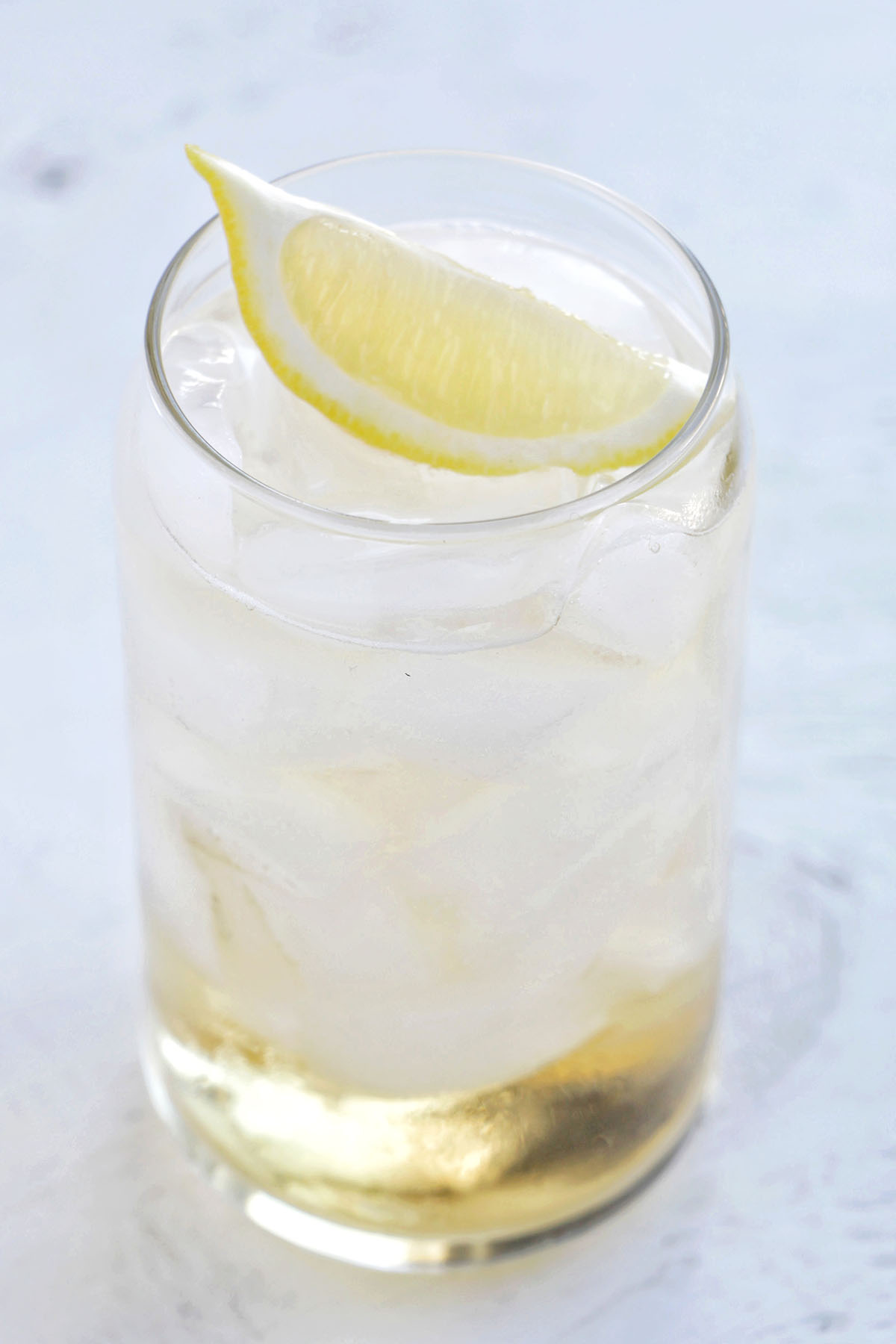 bourbon and ginger ale drink.