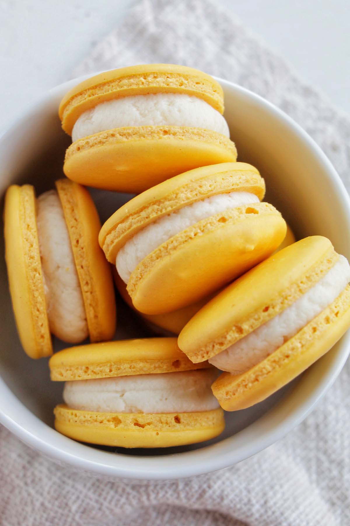 honey buttercream macarons.