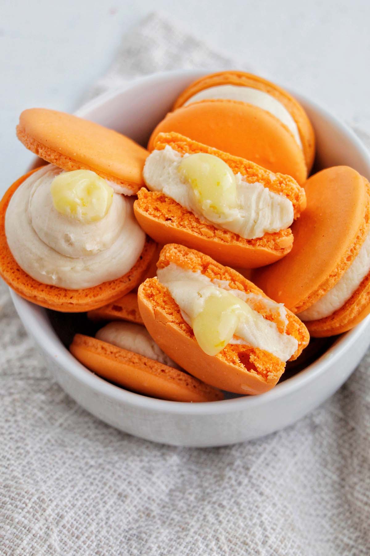 orange curd macarons.