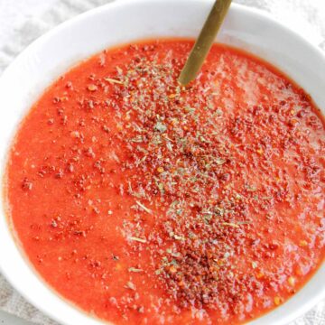 spicy Italian pizza sauce in bowl.