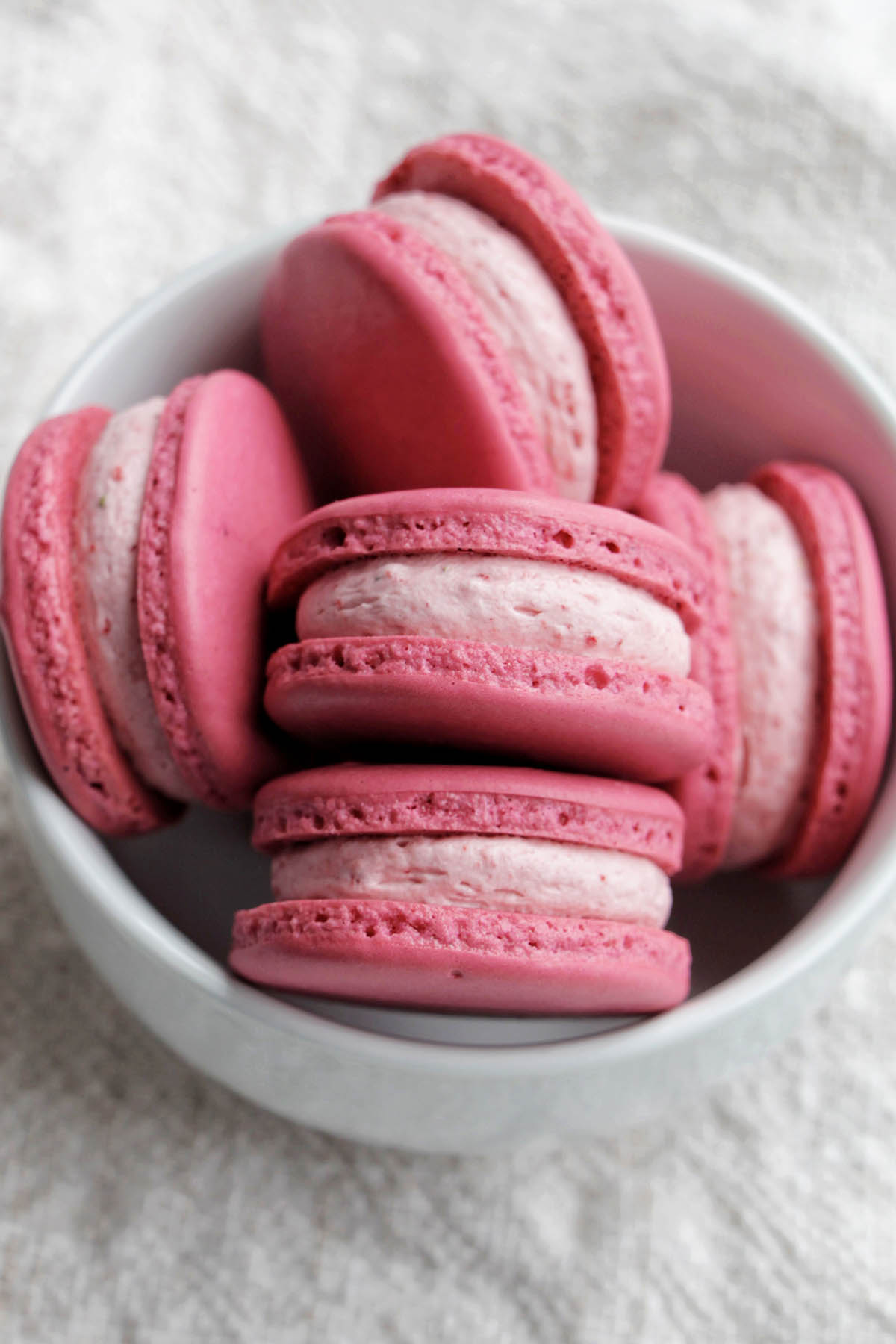 strawberry cream macarons.