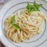 aglio e olio Italian pasta on a plate.