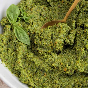 pistachio pesto in a bowl.