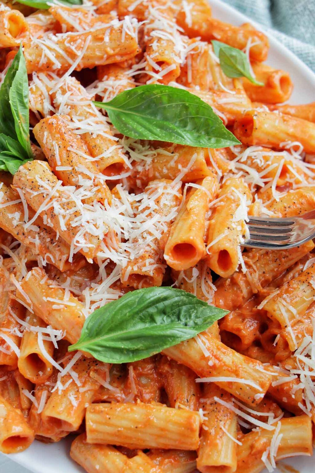 Spicy Calabrian Chili Vodka Pasta - Homebody Eats