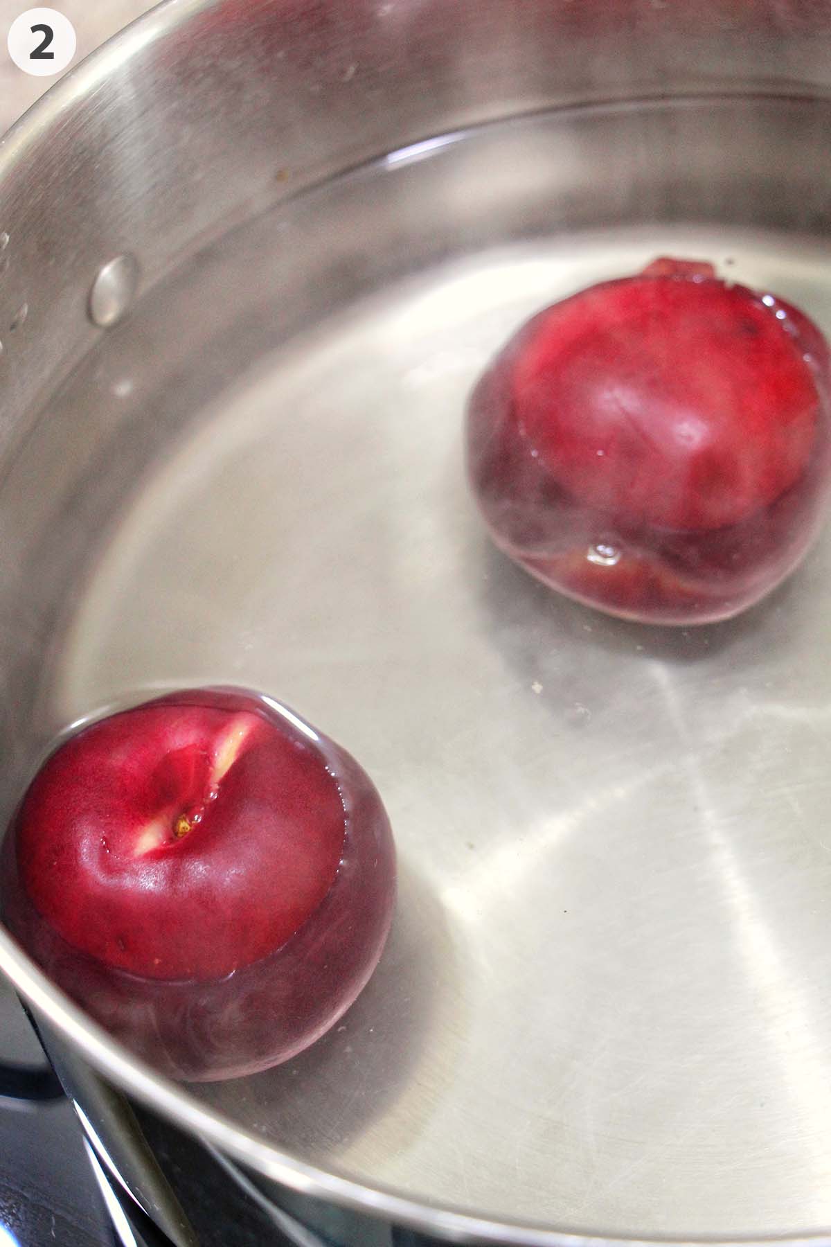 numbered photo showing how to blanch nectarines.