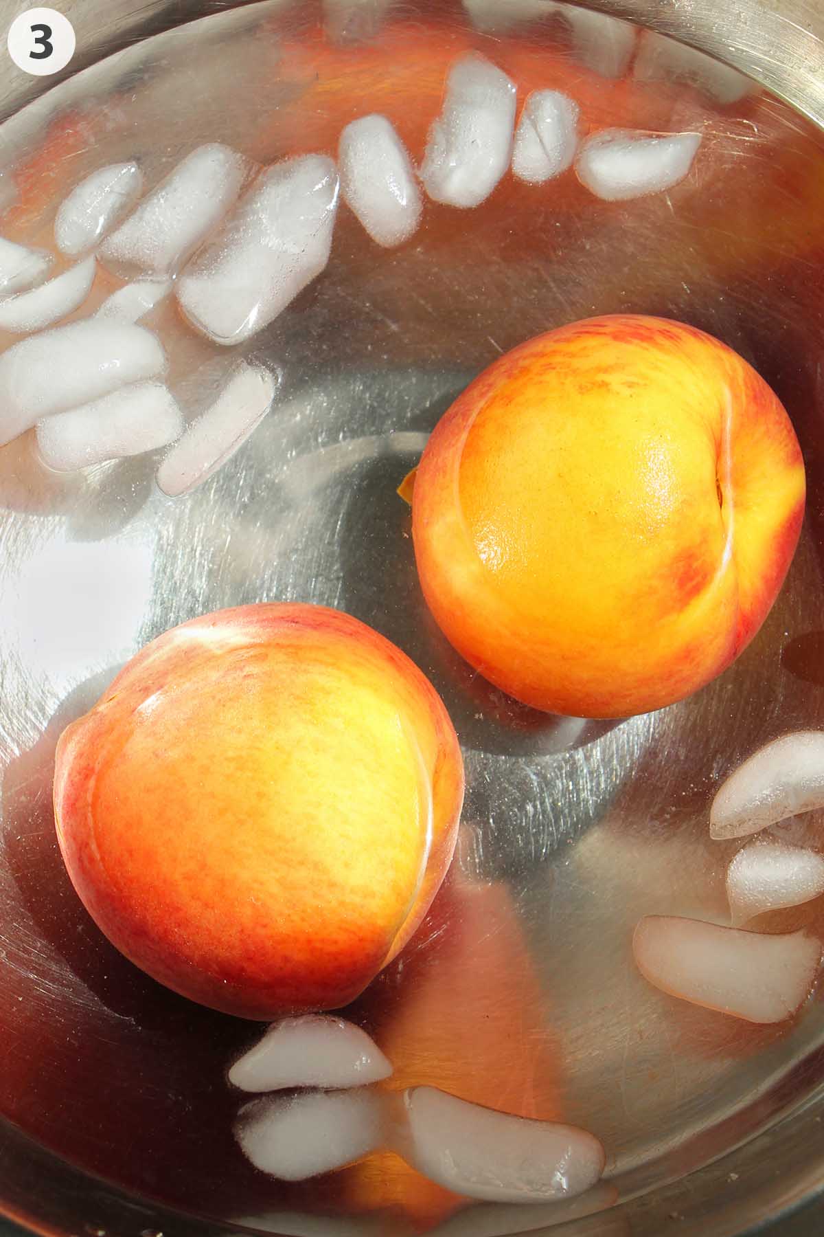 numbered photo showing peaches in an ice bath.